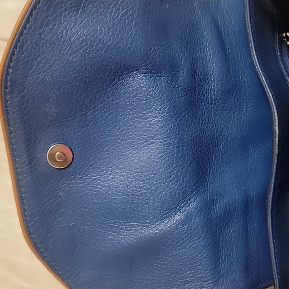Mcm crossbody leather designer handbag - Picture 6 of 8